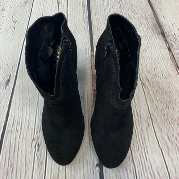 Vince Camuto Black Ankle Boots - VC-felishan - Picture 4 of 7